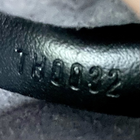 Louis Vuitton Sablons Epi - Picture 13 of 16